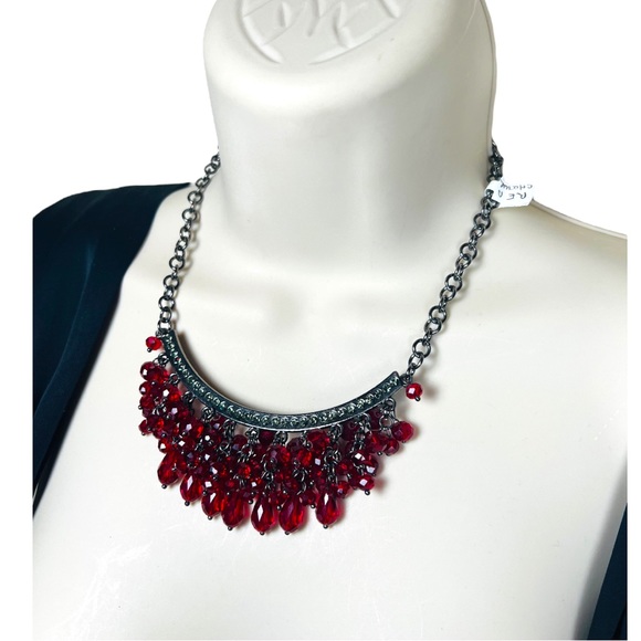 Garnet Colored Faceted Fringe Beaded Hematite Rhinestones Drop Bib Necklace - Picture 5 of 6